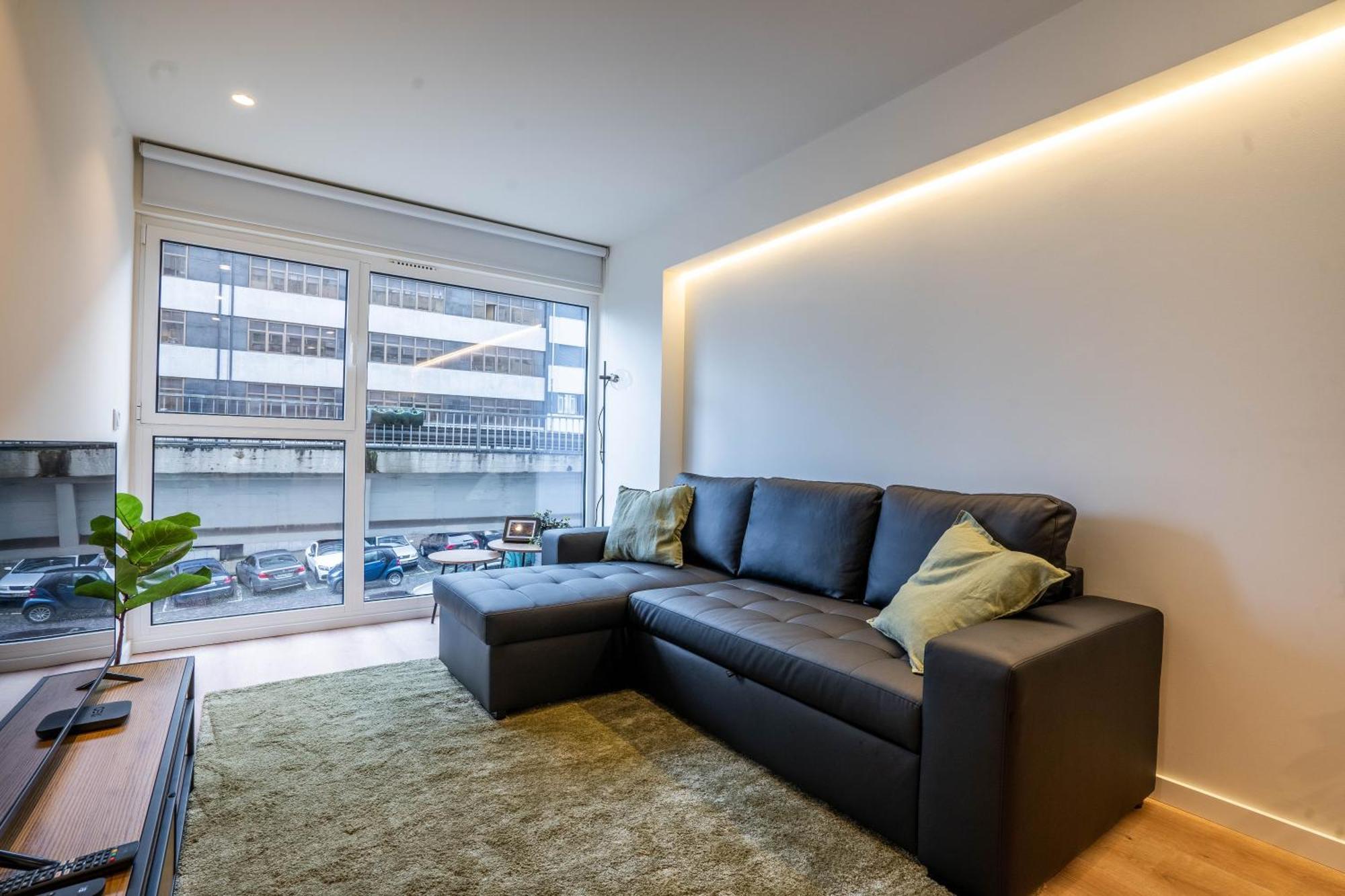Trindade Bliss: 1Br W/ Free Parking By Lovelystay Порто Екстериор снимка