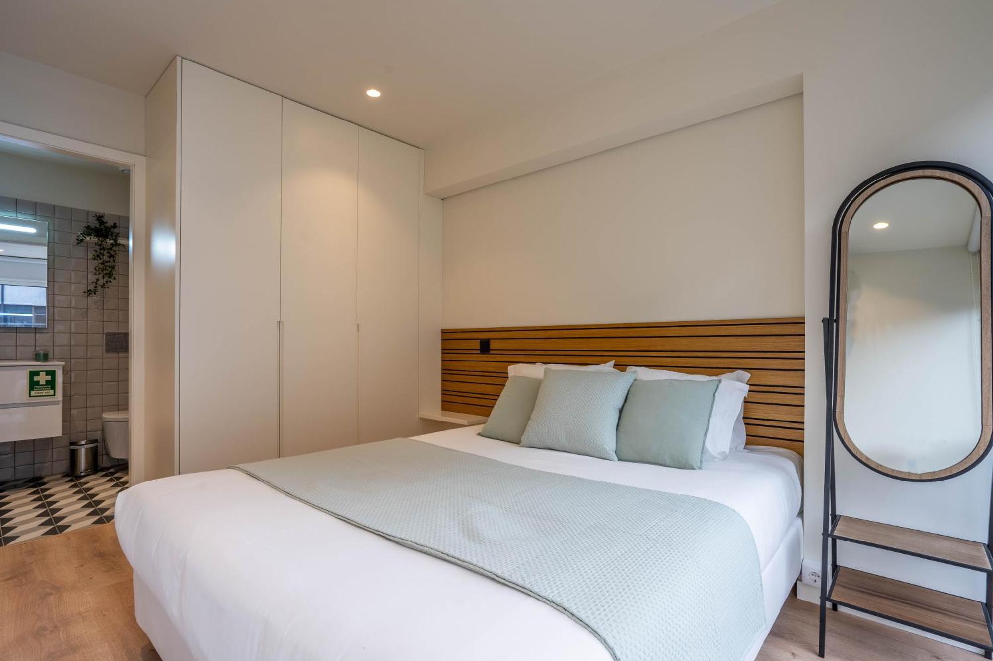 Trindade Bliss: 1Br W/ Free Parking By Lovelystay Порто Екстериор снимка