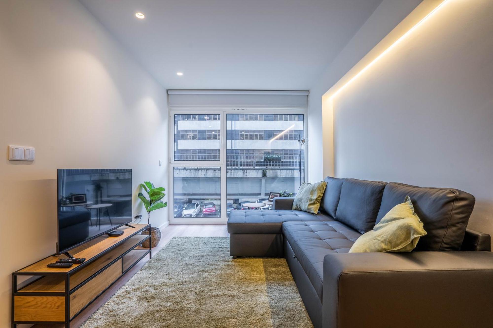 Trindade Bliss: 1Br W/ Free Parking By Lovelystay Порто Екстериор снимка