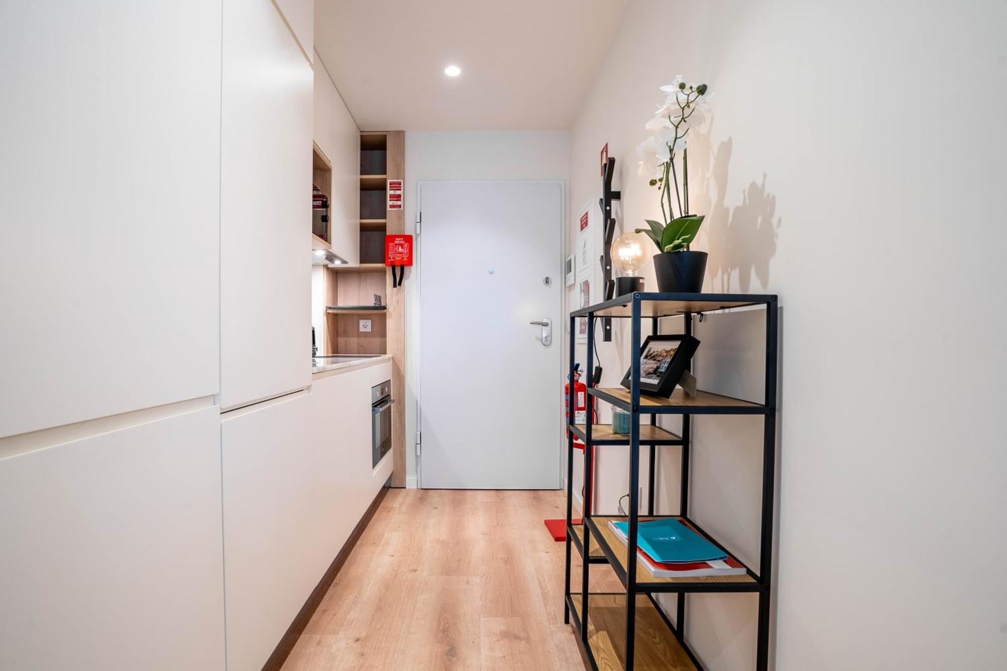 Trindade Bliss: 1Br W/ Free Parking By Lovelystay Порто Екстериор снимка
